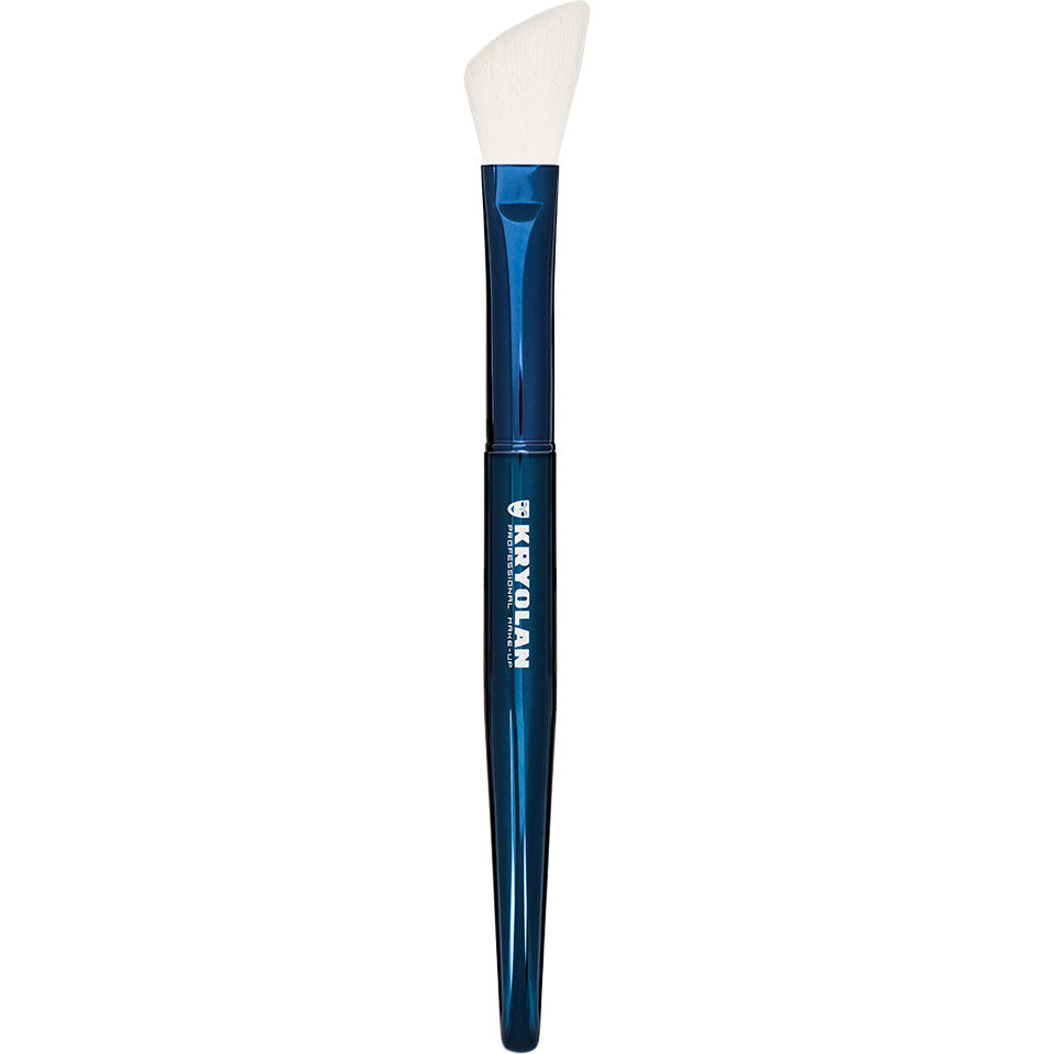 Blue Master Contoured Blusher Brush